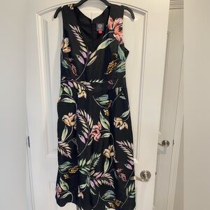 Vince Camuto Black Tropical Floral Gaucho Jumpsuit size 10 vacation